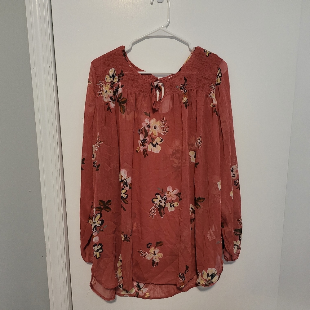 Liz Lange Maternitt XXL Sheer Floral Blouse